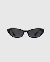 Load image into Gallery viewer, BLUE ELEPHANT Trinity Sunglasses Black
