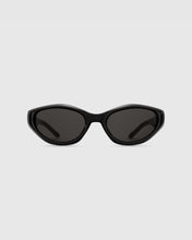 Load image into Gallery viewer, BLUE ELEPHANT Slay Sunglasses Black
