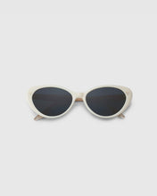 Load image into Gallery viewer, BLUE ELEPHANT Bibi Sunglasses Beige
