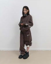 Load image into Gallery viewer, OJOS Fur Trim Jersey Zip-up Stone Brown
