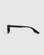 Load image into Gallery viewer, BLUE ELEPHANT Capella Sunglasses Black
