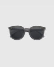 Load image into Gallery viewer, BLUE ELEPHANT Han Sunglasses Grey Crystal
