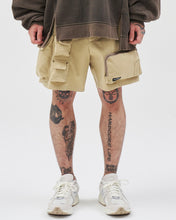 Load image into Gallery viewer, AJOBYAJO Cargo Shorts Beige
