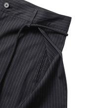 Load image into Gallery viewer, AJOBYAJO One Tuck Stripe Bermuda Shorts Black
