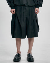 Load image into Gallery viewer, AJOBYAJO Tulip Nylon Wide Shorts Black
