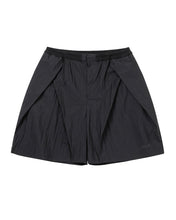 Load image into Gallery viewer, AJOBYAJO Tulip Nylon Wide Shorts Black
