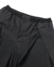 Load image into Gallery viewer, AJOBYAJO Tulip Nylon Wide Shorts Black
