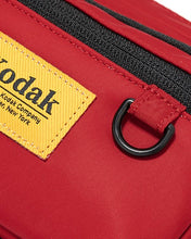 将图片加载到图库查看器，Kodak Essential Mini Cross Bag Red

