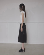 将图片加载到图库查看器，FLARE UP Asymmetrical Bermuda Shorts Black
