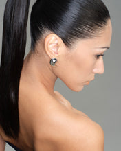 Load image into Gallery viewer, METALBELLY Yin&amp;Yang Earrings
