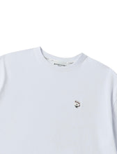 Load image into Gallery viewer, ILP Bonjour Dog Wappen T-Shirt White
