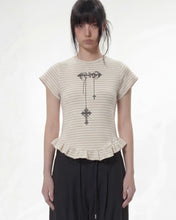 Load image into Gallery viewer, PLASMA SPHERE Yodle Gothic Frill T-shirt Beige
