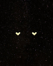 Load image into Gallery viewer, OOO Mini Heart Earrings Gold
