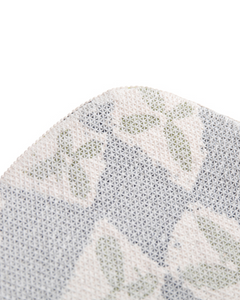 UNALLOYED Clover Checkerboard Rug