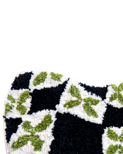 UNALLOYED Clover Checkerboard Rug